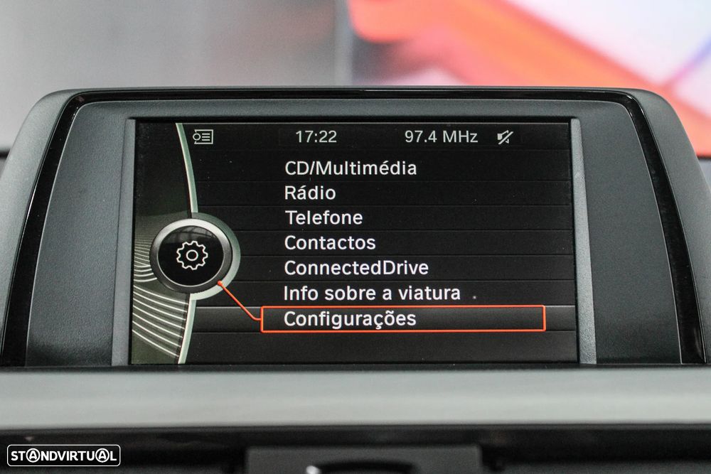 BMW 318 d Auto Line Sport - 23