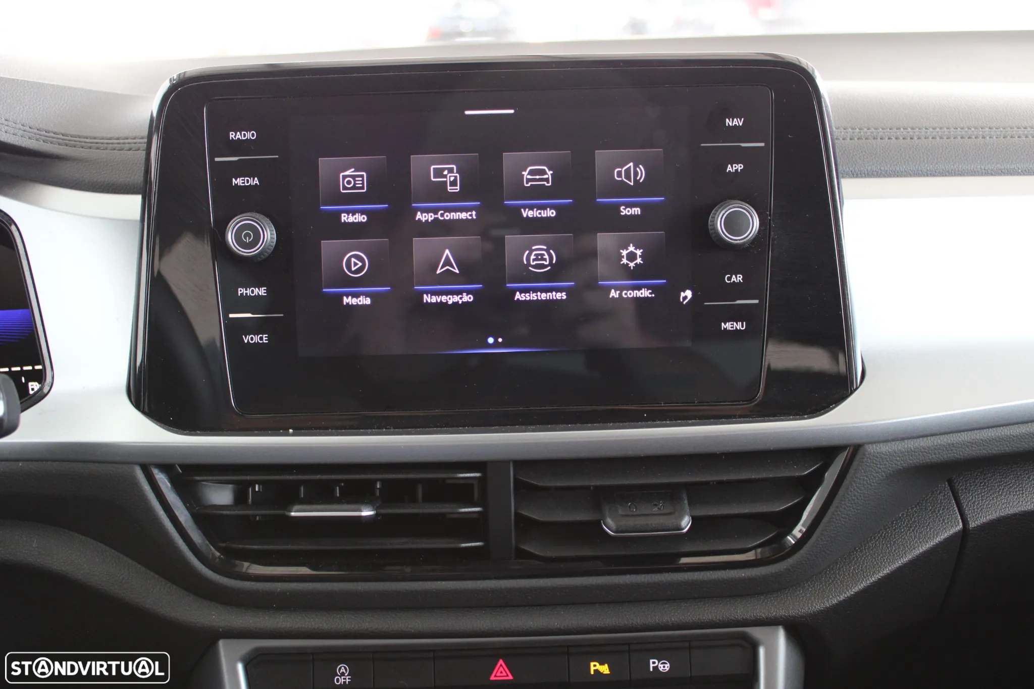 VW T-Roc 1.0 TSI Life - 12