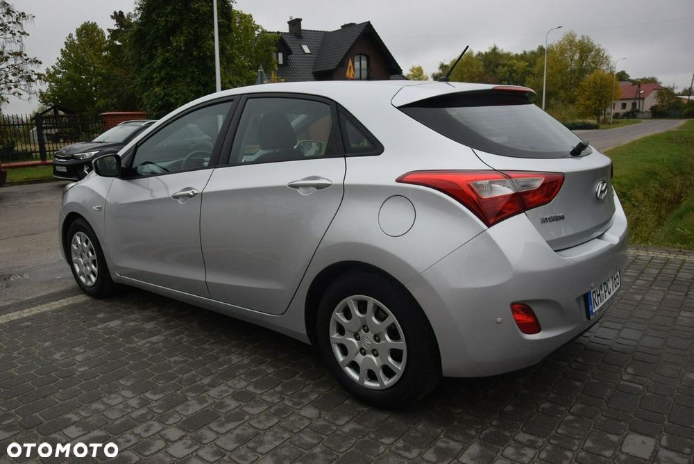 Hyundai i30 1.4 Classic + - 15