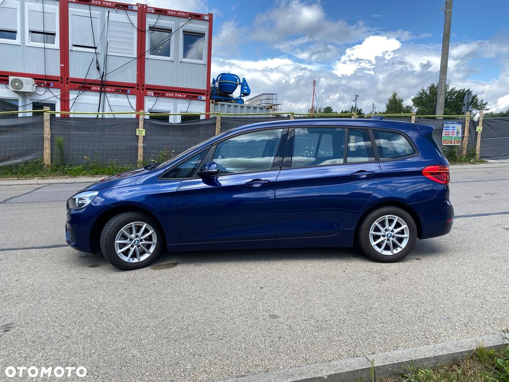 BMW Seria 2 218i - 5