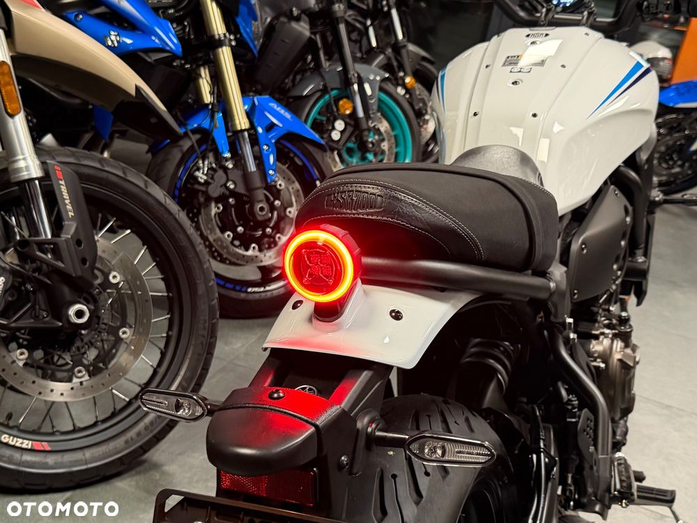 Yamaha XSR - 25