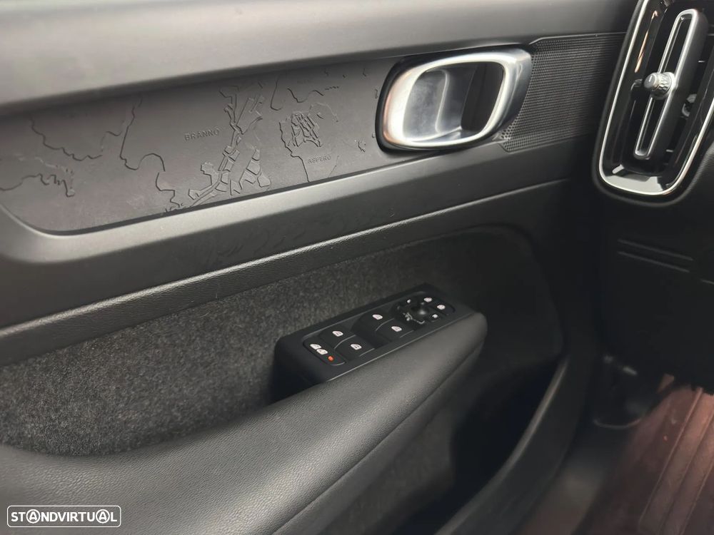Volvo C40 Recharge 69 kWh Single Motor RWD Core — fotografia 9