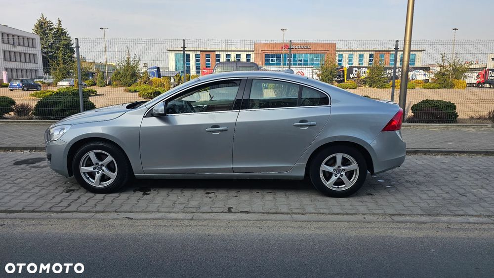 Volvo S60 DRIVe Summum - 29