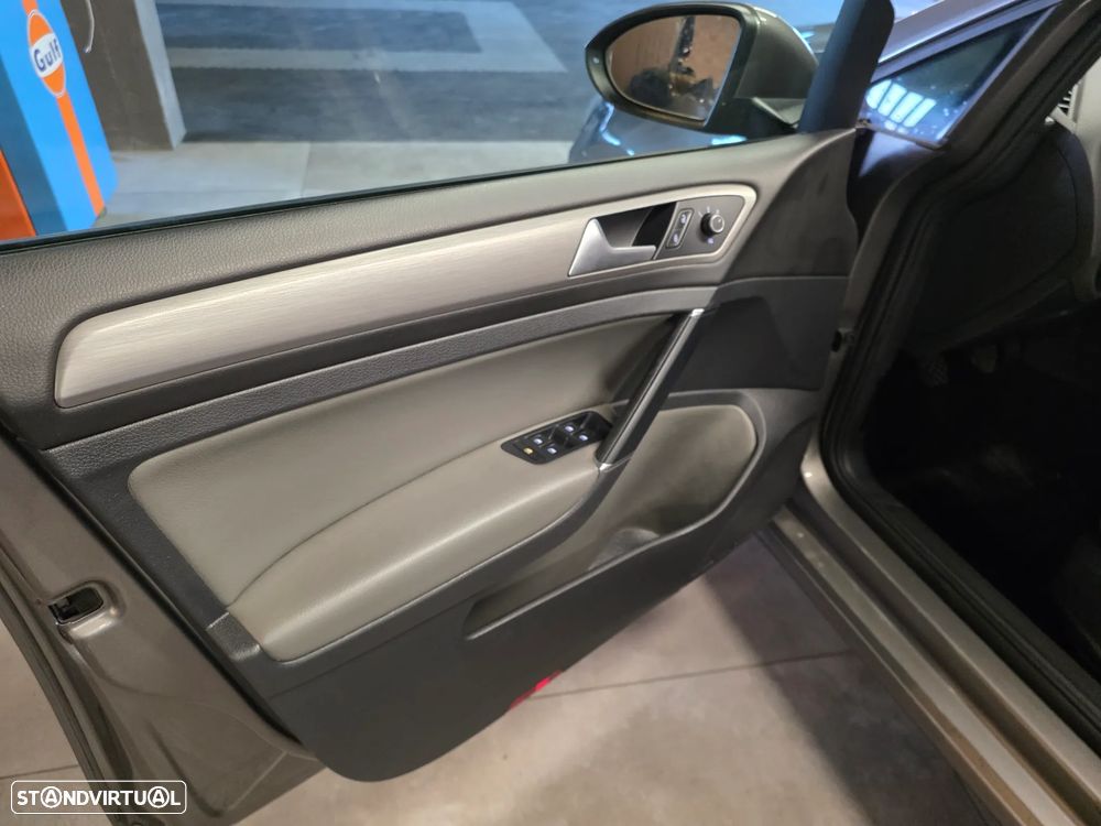 VW Golf 1.6 TDi BlueMotion Trendline - 27