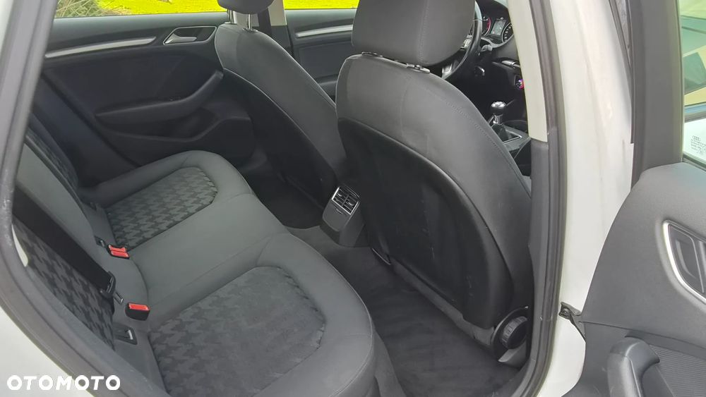 Audi A3 Limousine 1.4 TFSI Edycja specjalna - 8
