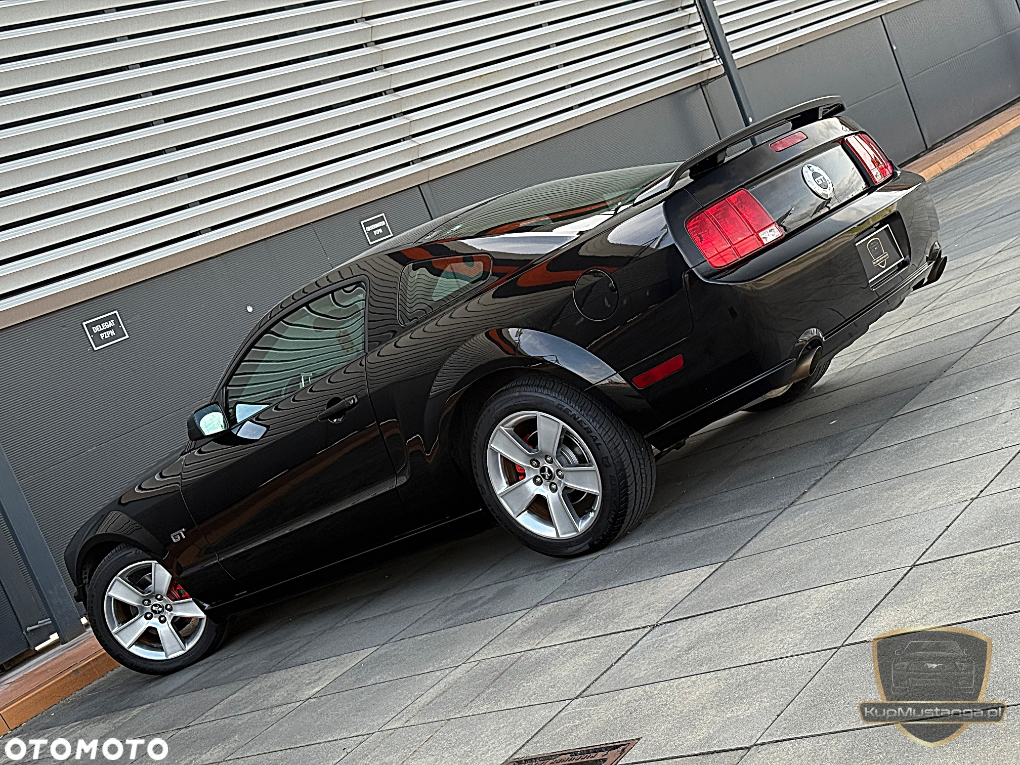 Ford Mustang - 20