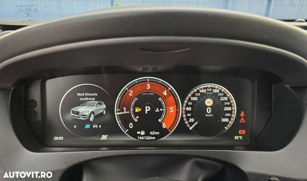 Jaguar F-Pace 20d RWD Prestige - 27