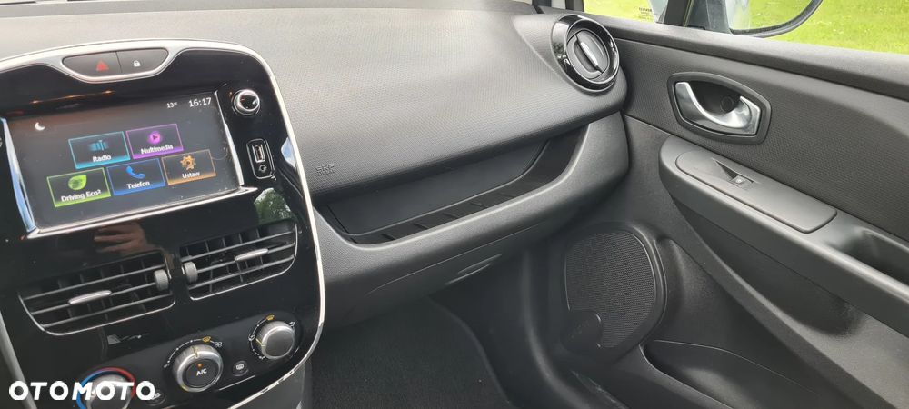 Renault Clio 1.2 16V 75 Life - 13