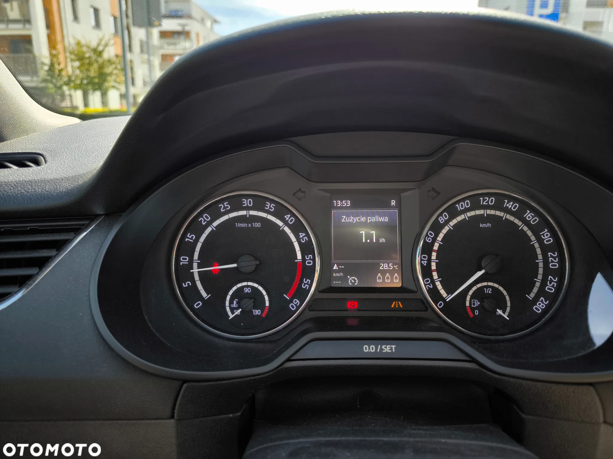 Skoda Octavia Combi 2.0 TDI DSG RS - 7