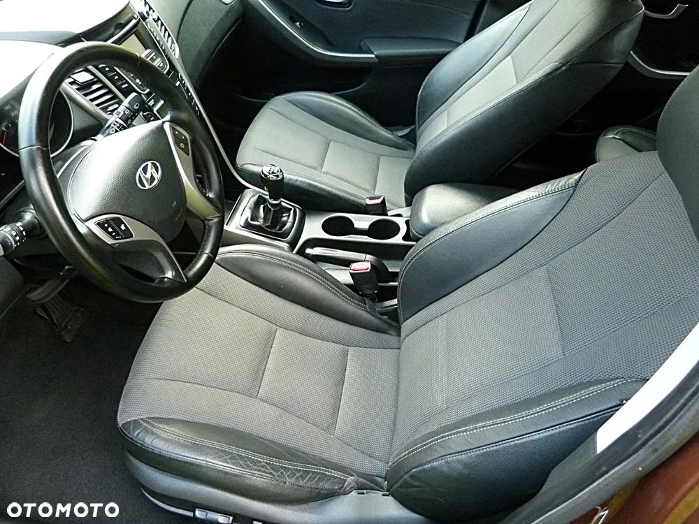 Hyundai i30 1.4 Fifa World Cup Edition - 19