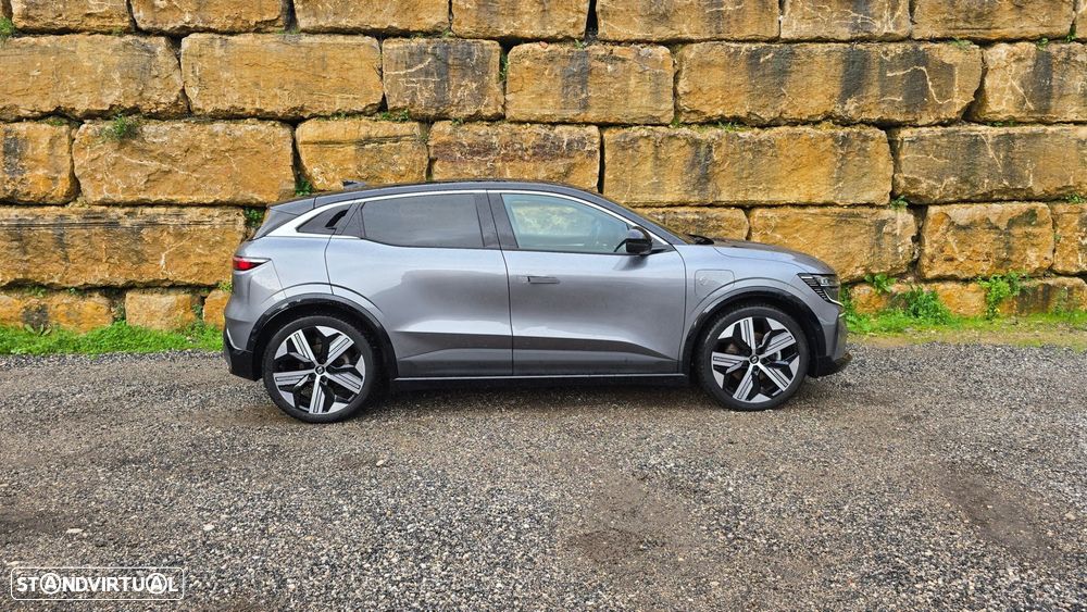 Renault Mégane E-Tech - 4