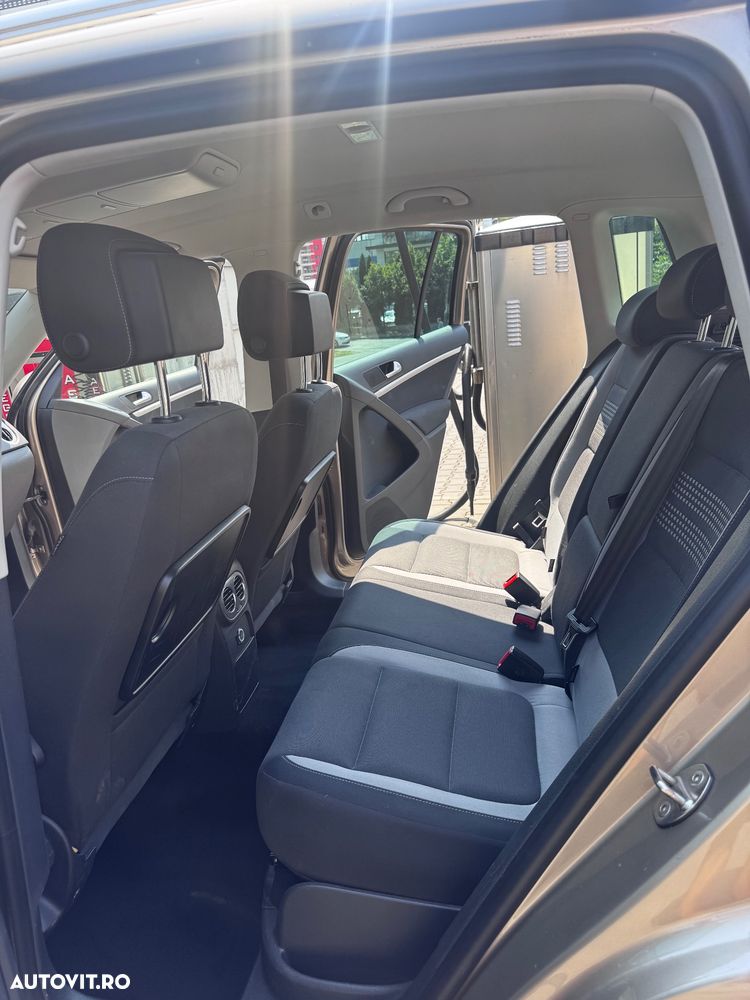 Volkswagen Tiguan 2.0 TDI 4Motion DSG Track & Style - 9