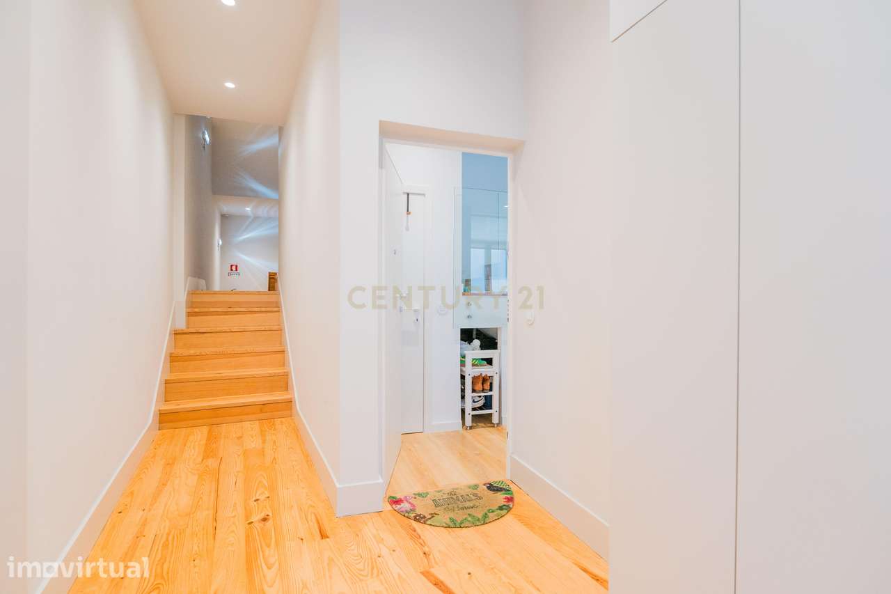 Apartamento T2 Duplex na Rua de São Brás – Cedofeita, Porto - Grande imagem: 2/27