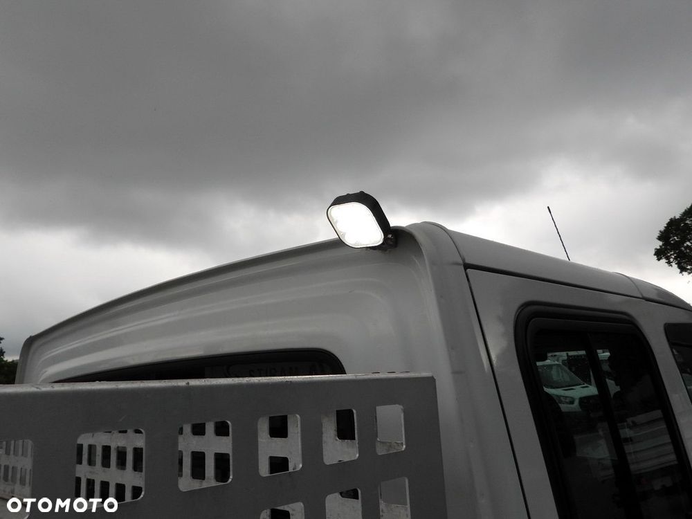 Iveco DAILY 35C16 WYWROTKA PODWÓJNA KABINA DOKA 6 MIEJSC TEMPOMAT NAWIGACJA BLIŹNIACZE KOŁA KLIMATYZACJA HDS - 26