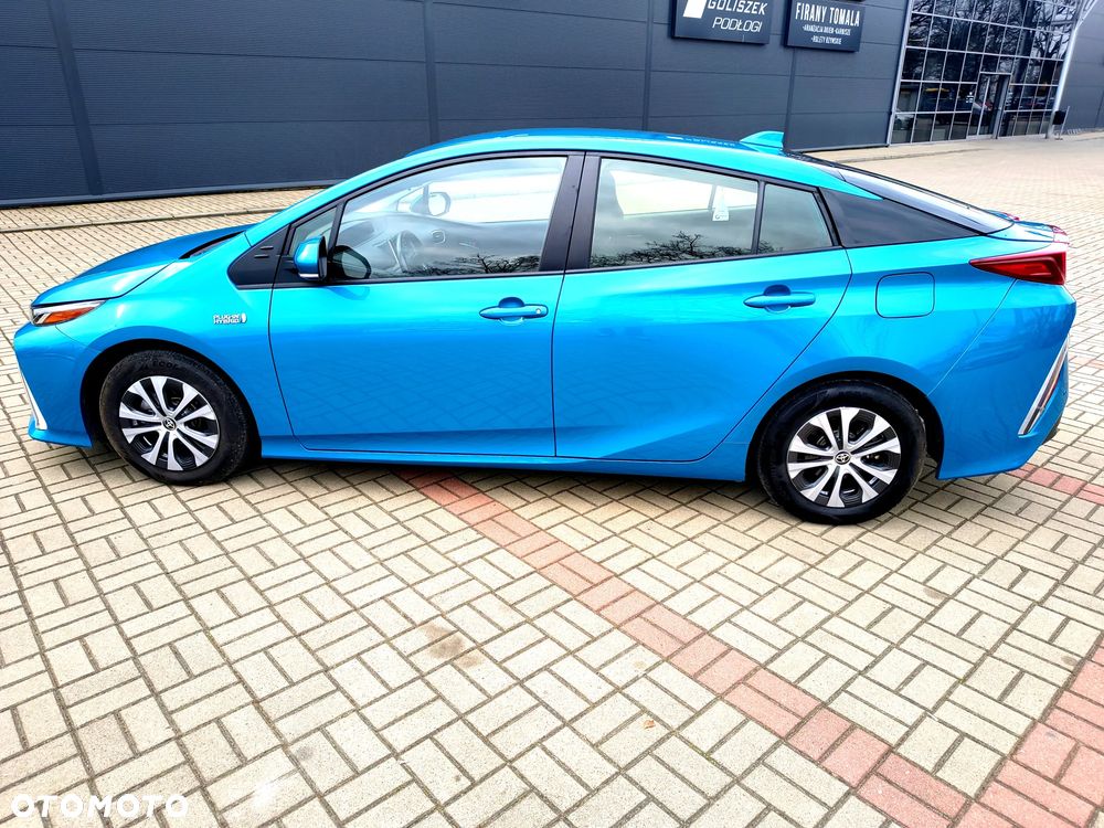 Toyota Prius (Hybrid) Comfort - 4