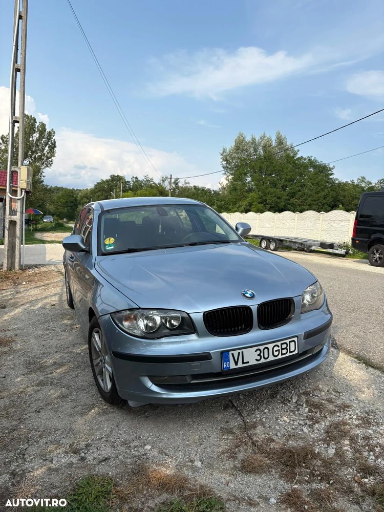 BMW Seria 1 116i - 11