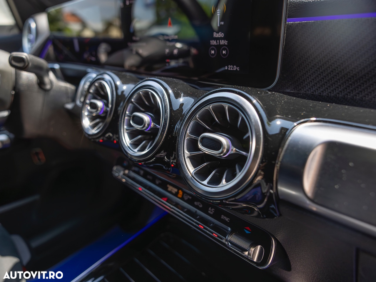 Mercedes-Benz GLB 250 4Matic 8G-DCT Style - 27