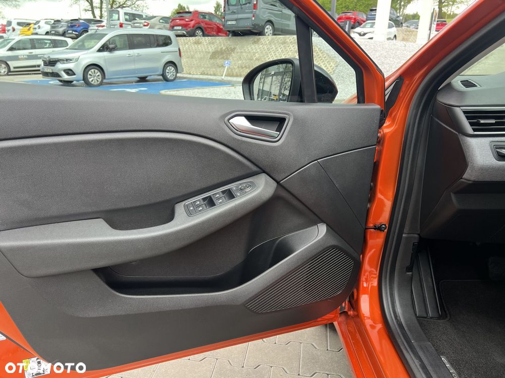 Renault Clio 1.0 TCe Evolution - 10