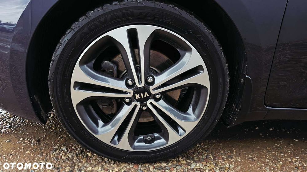 Kia Ceed 1.6 CRDi GT Line - 27