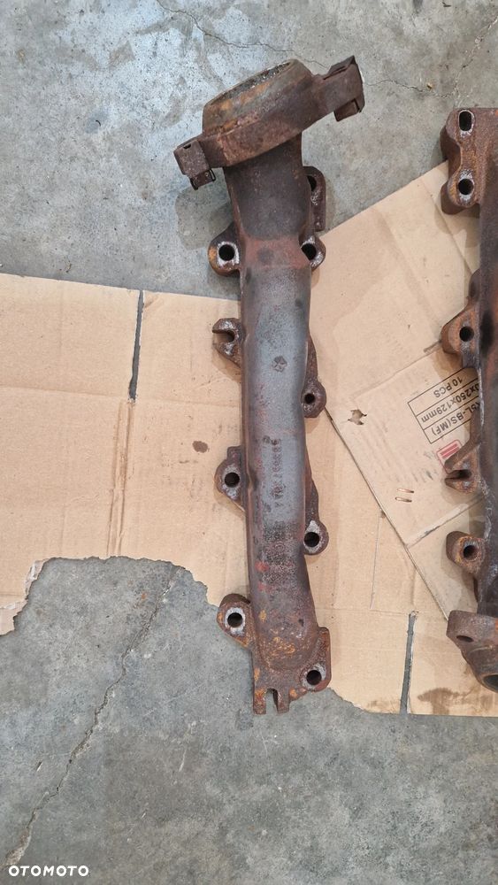 Kolektor wydechowy prawy Ram 1500 V 5.7 hemi 68365738AA - 1