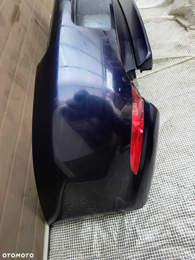 Zderzak tył Alfa Romeo GT kod 245 wysyłka lampy tył kompletny - 2
