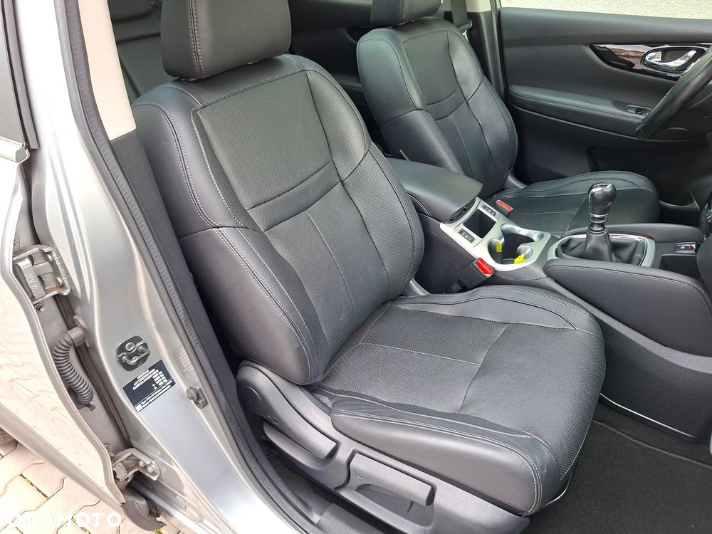 Nissan Qashqai 1.6 DIG-T Tekna+ - 23