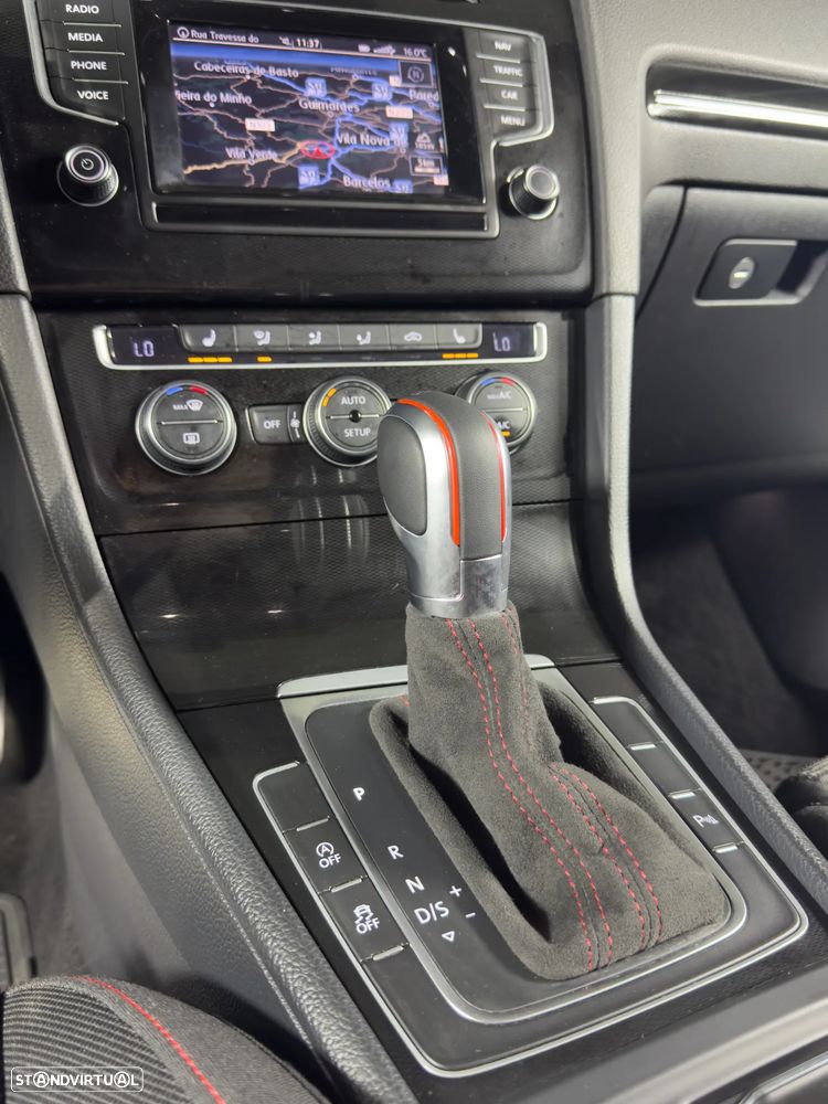 VW Golf GTI BlueMotion DSG - 19