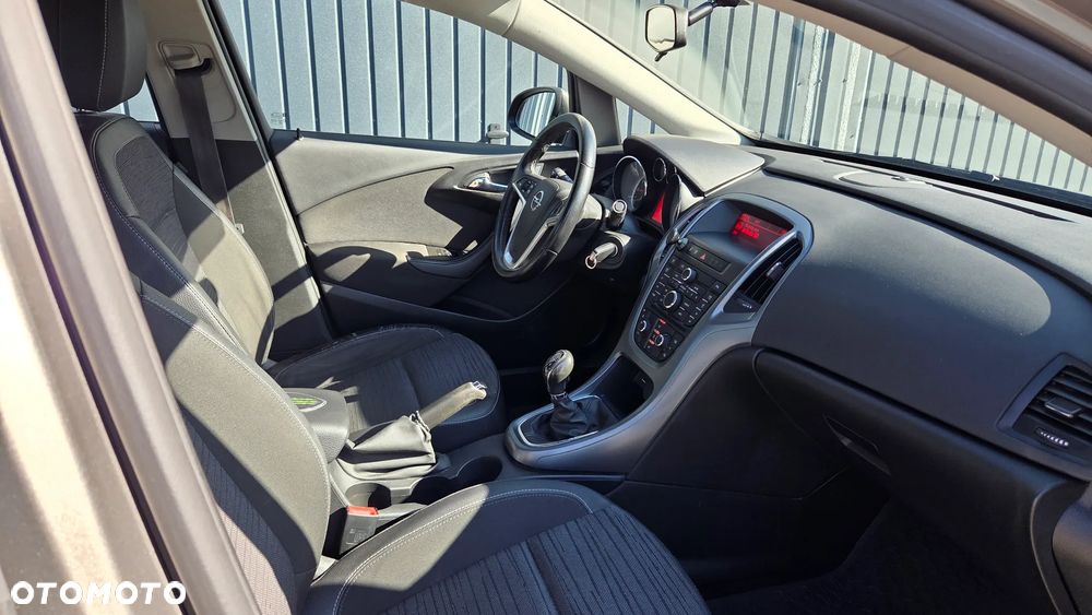 Opel Astra 1.6 Business EU6 - 14