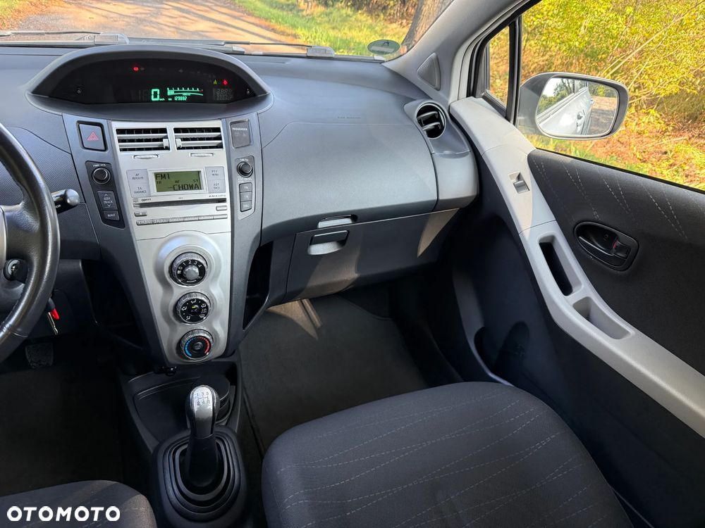 Toyota Yaris 1.0 Sol - 18