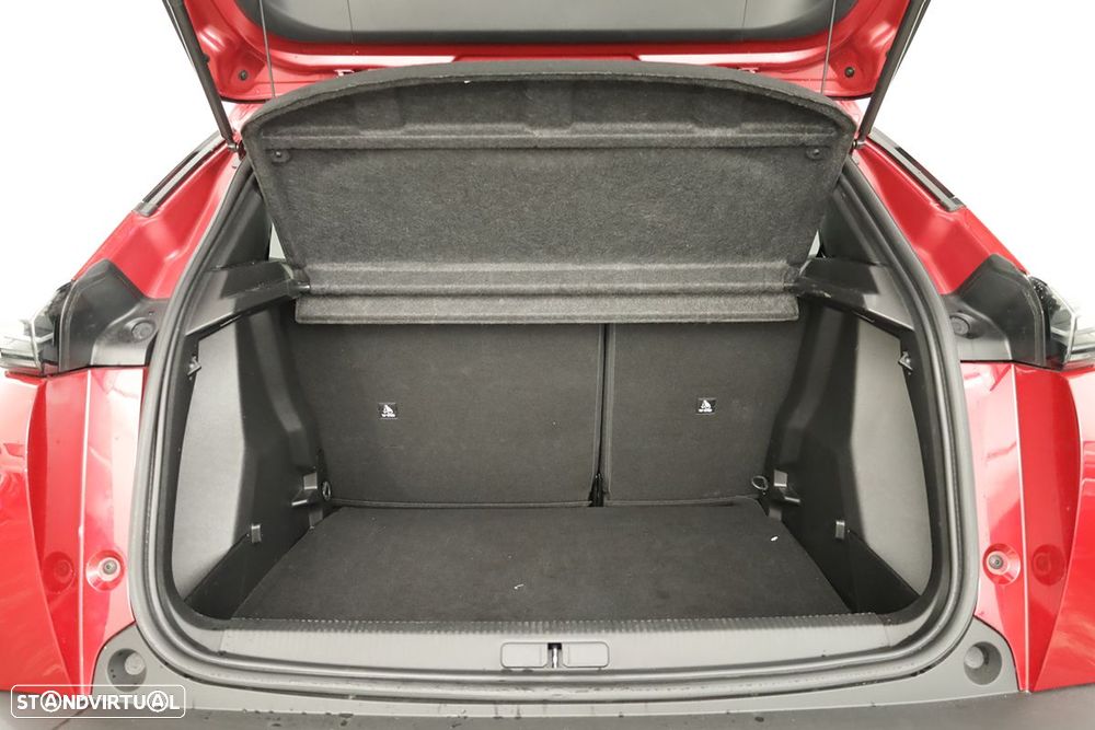 Peugeot 2008 1.2 PureTech Allure - 23