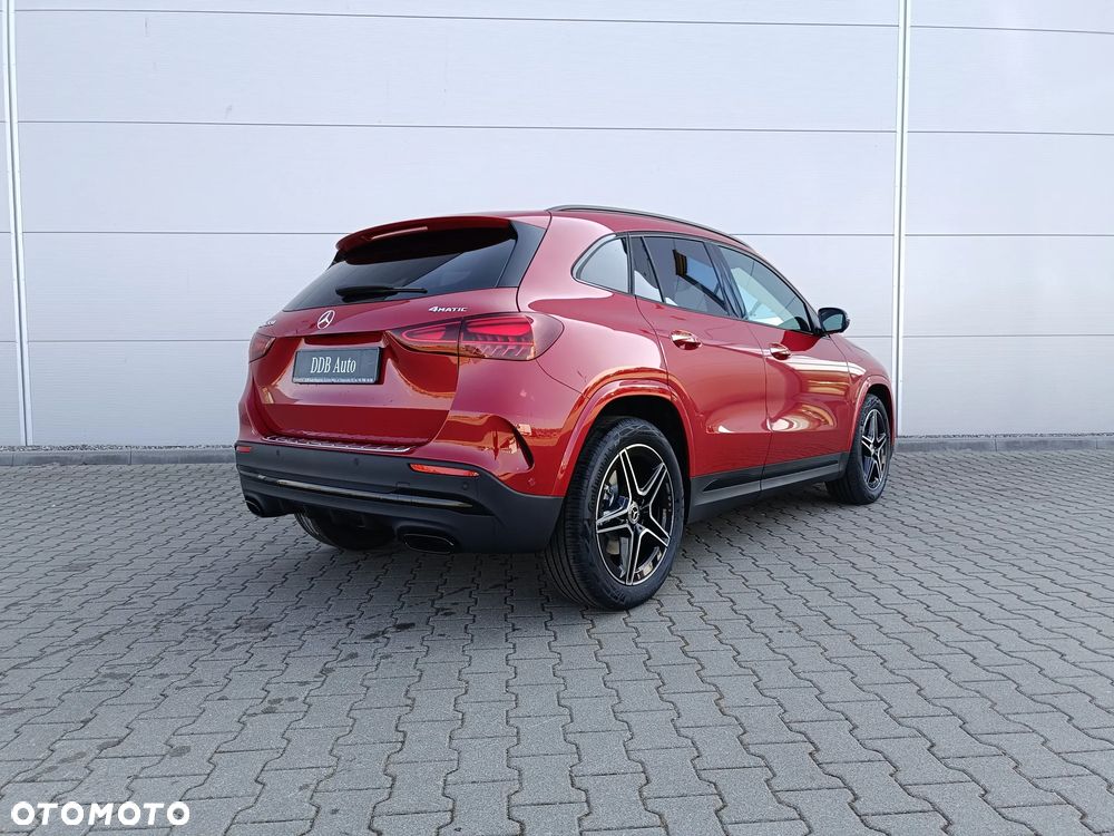 Mercedes-Benz GLA 220 mHEV 4-Matic AMG Line 8G-DCT - 3