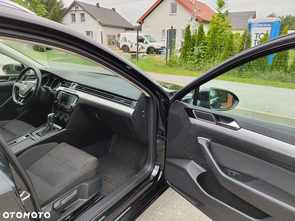 Volkswagen Passat Variant 2.0 TDI SCR DSG Highline - 6