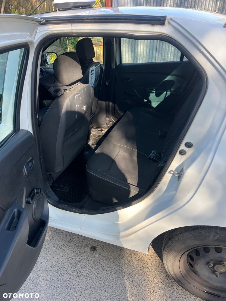 Dacia Logan TCe 90 (S&S) Comfort - 8