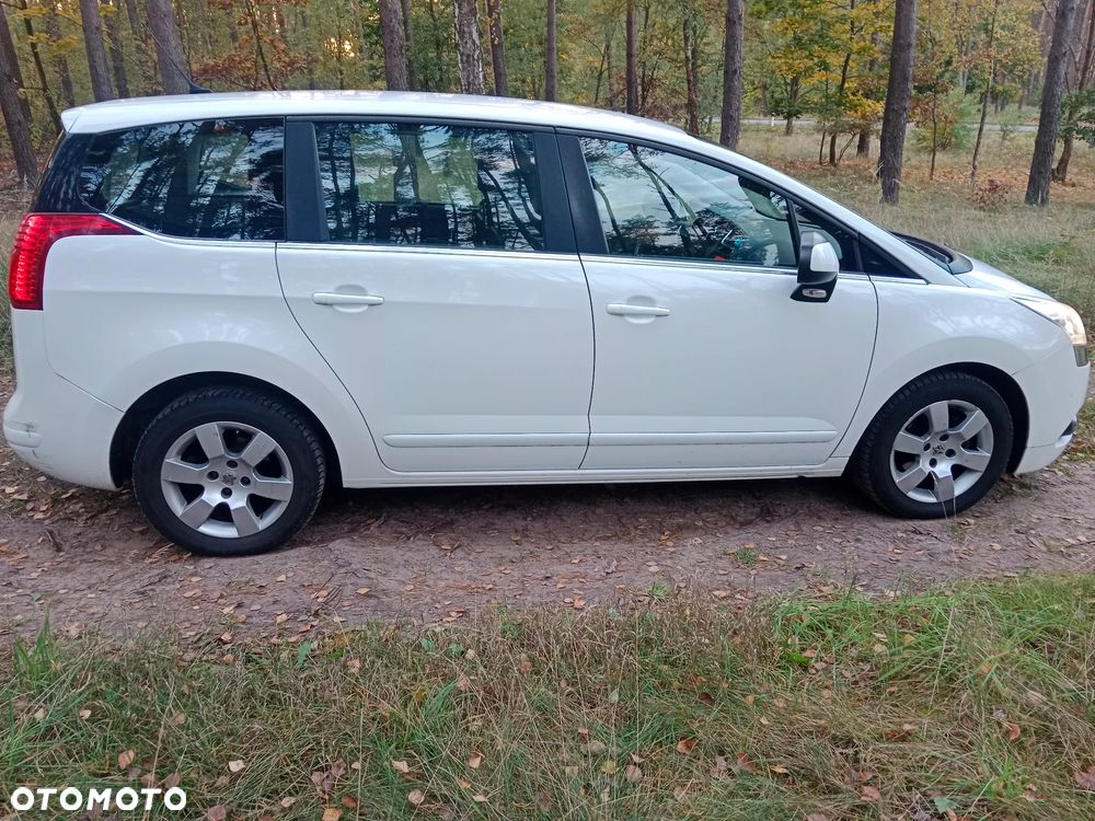 Peugeot 5008 - 6