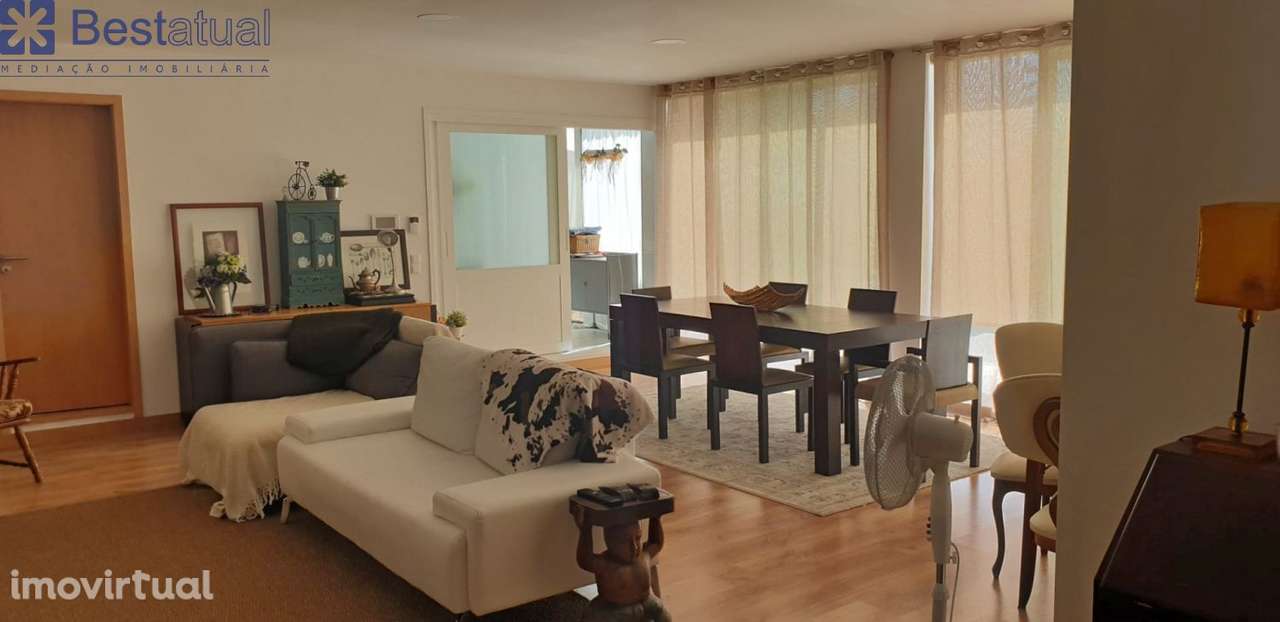 Moradia T 5 -  Acab. de Qualidade - Junto a RTP - Grande imagem: 5/43