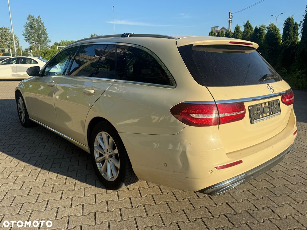 Mercedes-Benz Klasa E 200 d 9G-TRONIC Exclusive - 11