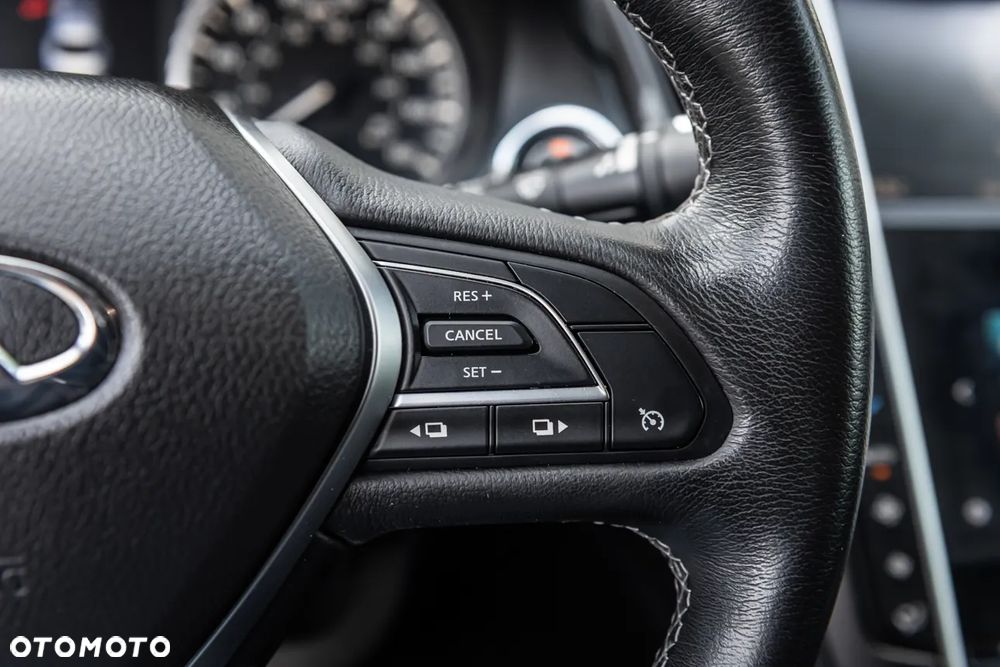 Infiniti Q50 - 17