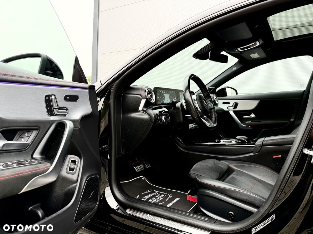 Mercedes-Benz CLA 180 d AMG Line 7G-DCT - 22