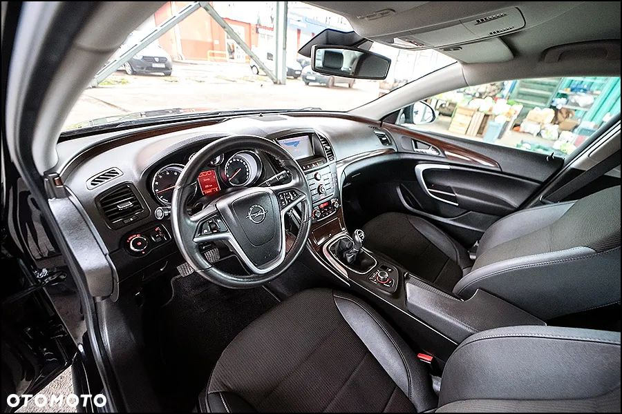 Opel Insignia - 14