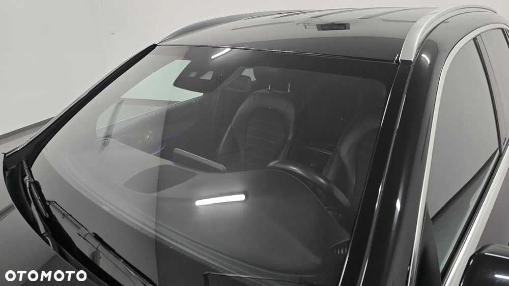 Mercedes-Benz GLC 220 d 4Matic 9G-TRONIC AMG Line Plus - 12