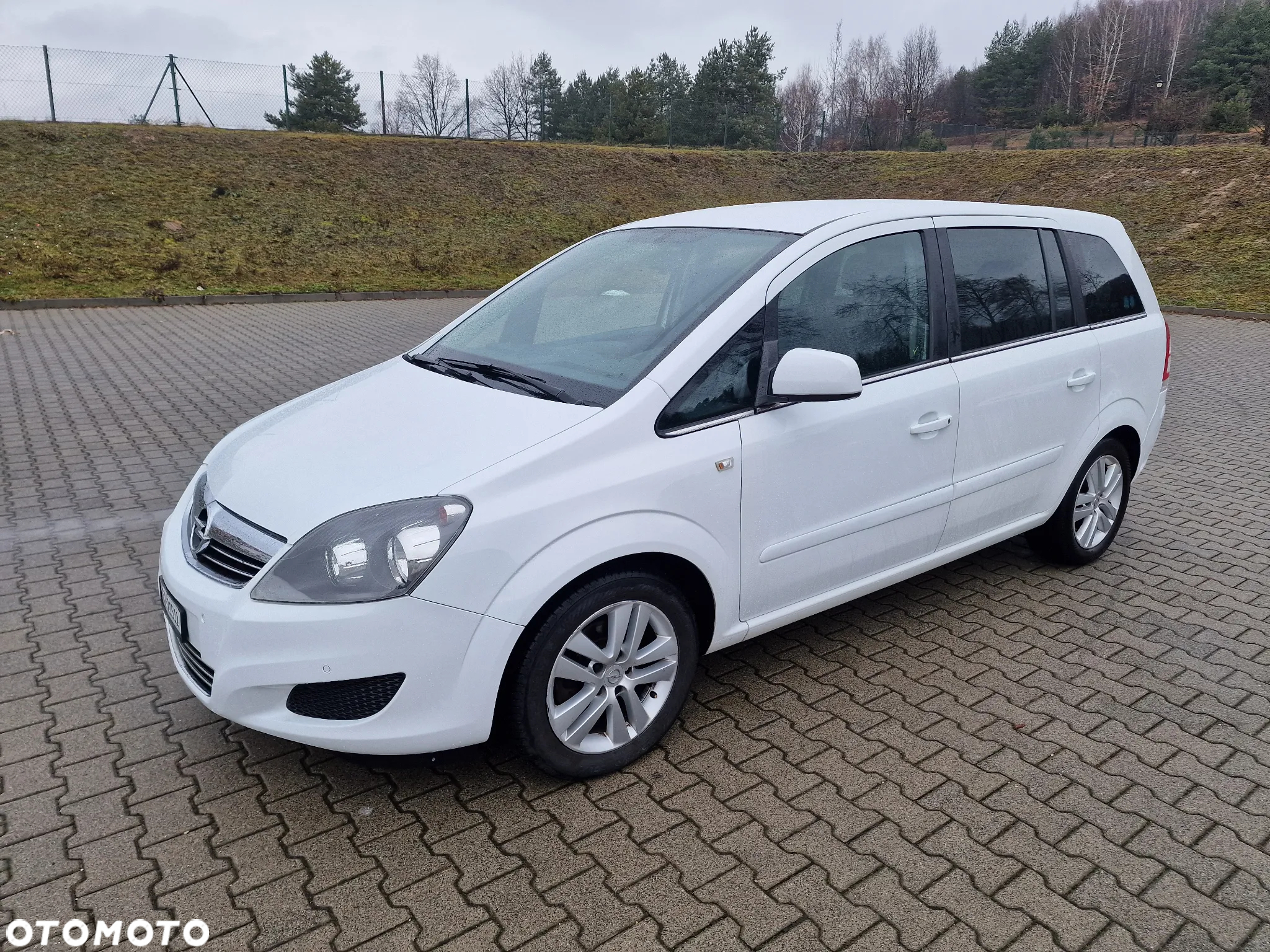 Opel Zafira 1.8 Cosmo - 3