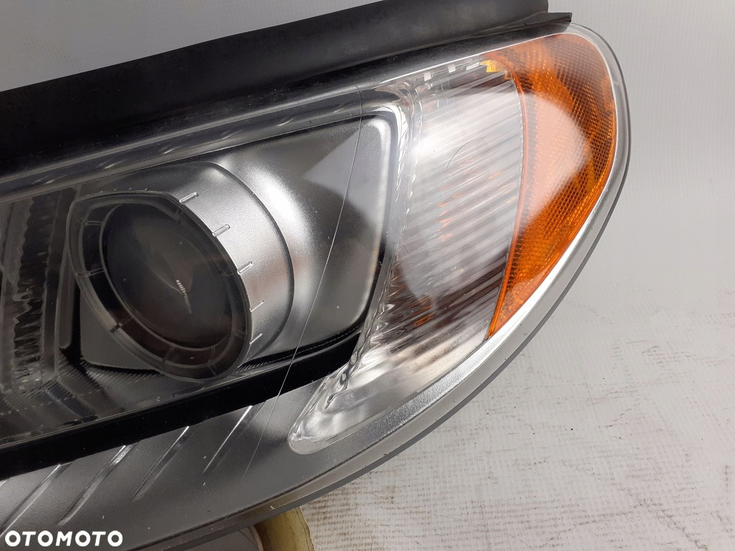 Lampa lewa przód Volvo XC70 V70 S80 xenon 07-13r. - 3