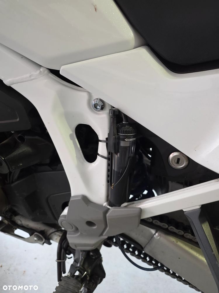 Honda CRF - 9