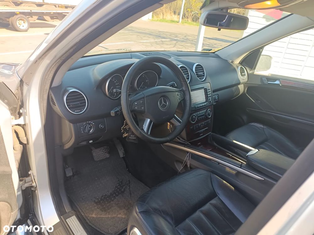 Mercedes-Benz ML - 7