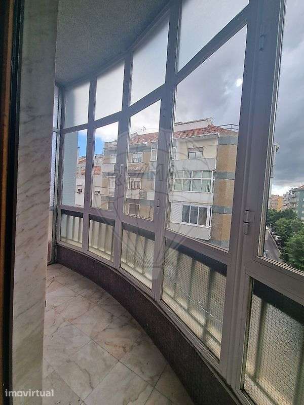 Apartamento T1 para arrendamento - Grande imagem: 4/17