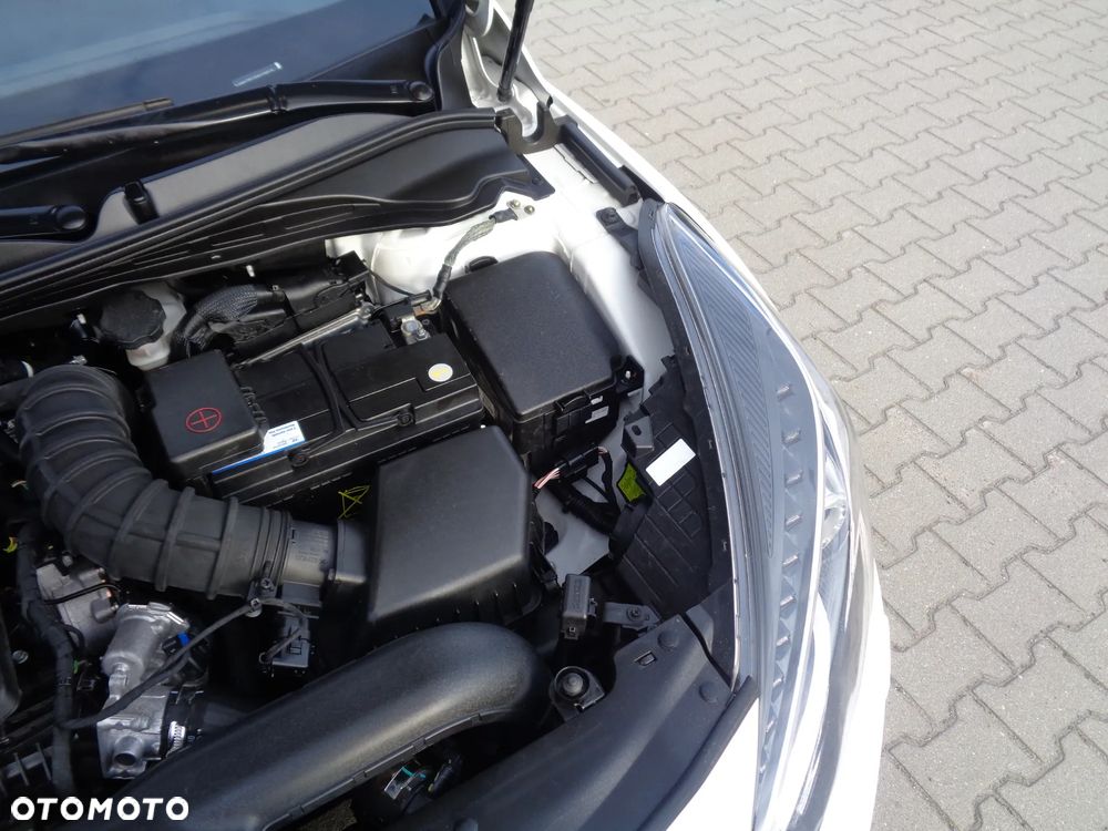 Hyundai i40 Kombi 1.7 CRDi DCT Premium - 31