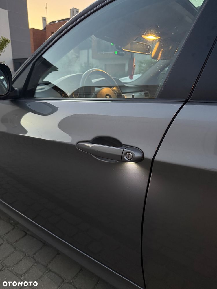 BMW Seria 3 318d - 6