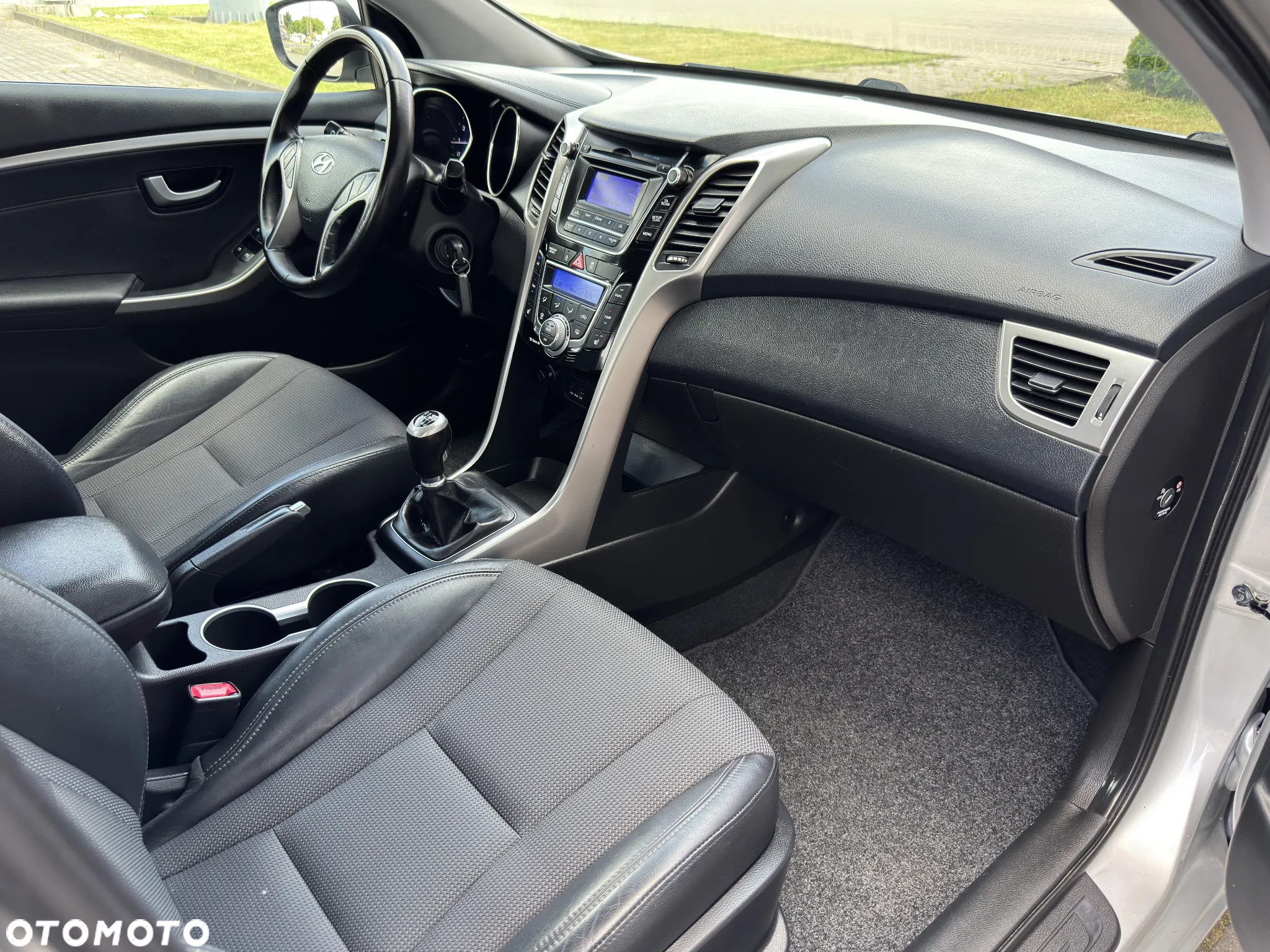Hyundai i30 1.6 GDI Comfort - 30