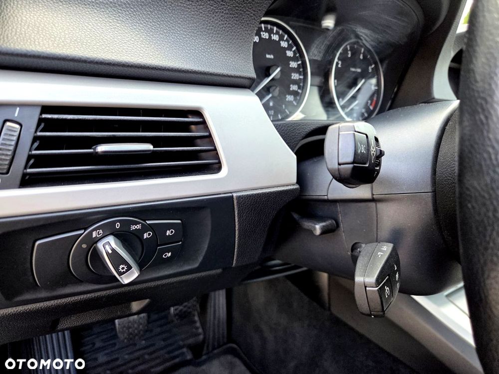 BMW Seria 3 - 26