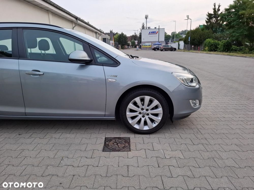 Opel Astra 1.6 Enjoy - 8